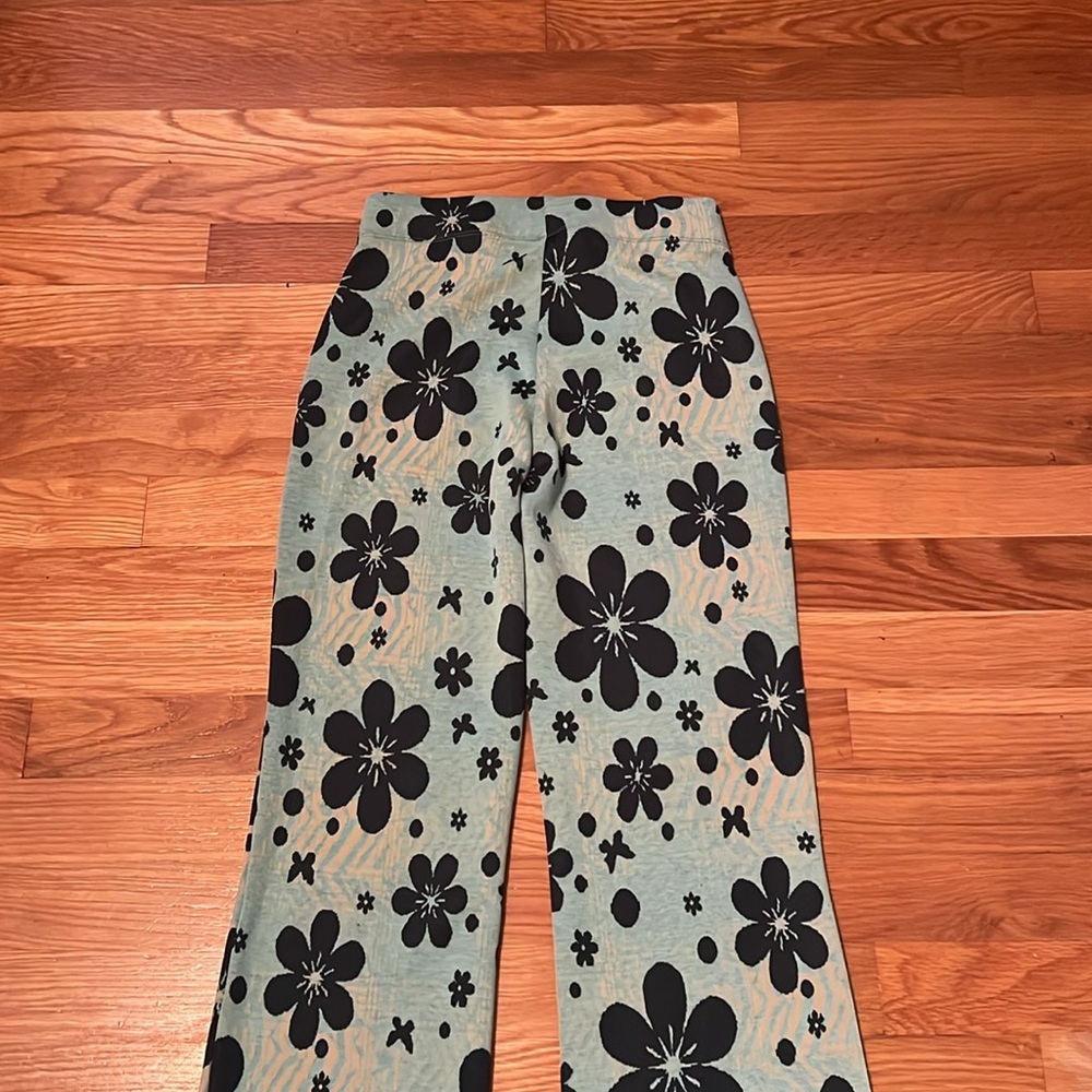 Urban Outfitters Bryn Floral Power Retro Soft Flare Pants Size XS - Picture 10 of 10